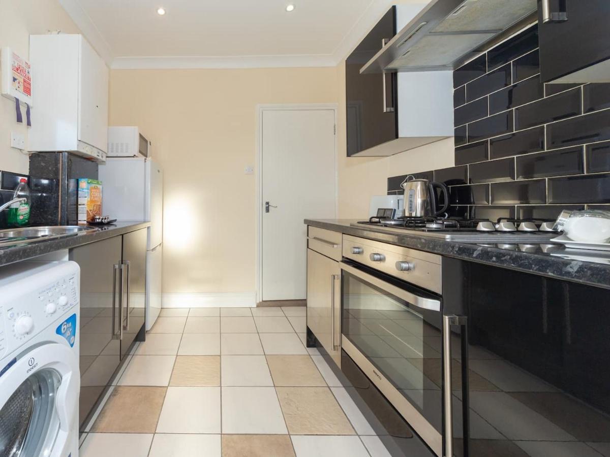 Bellaliving 2 Bedroom Apartment - Luton Luton  Ngoại thất bức ảnh